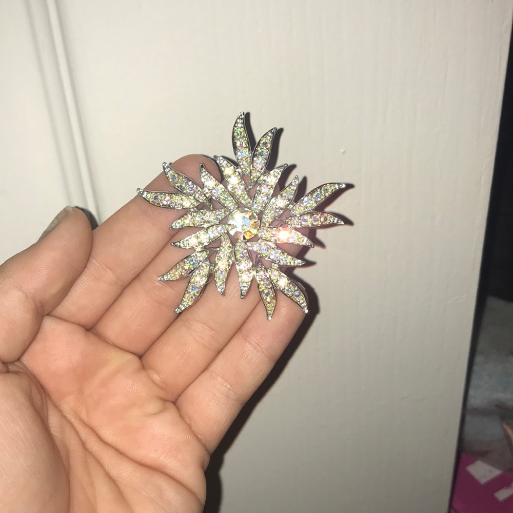 Brooch